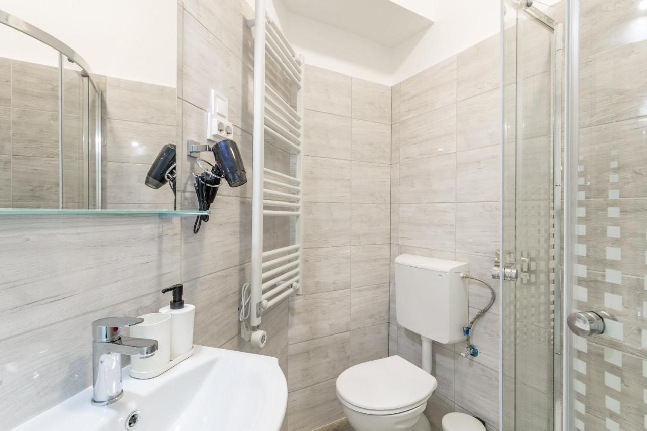Super Central Super Small Budapest Bagian luar foto
